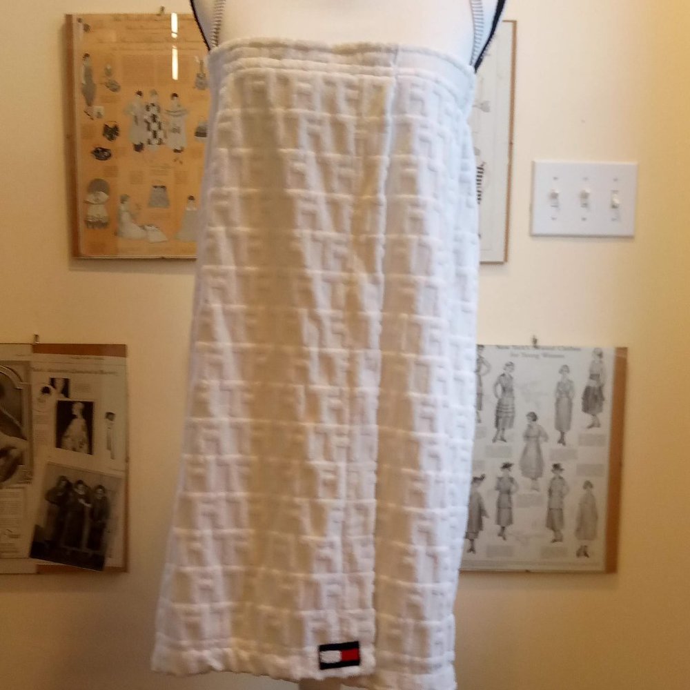 Tommy Hilfiger Sleepwear Women’s Terry Shower Wrap Swim Cover